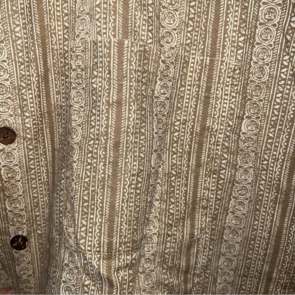 VNTG L.L.BEAN patterned short sleeve cotton button up L - Picture 3 of 6